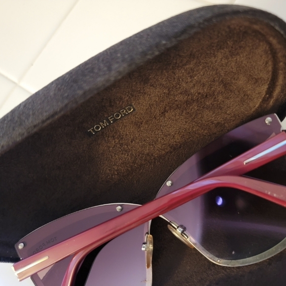 Tom Ford Mirrored lens Sunglasses - Picture 5 of 8